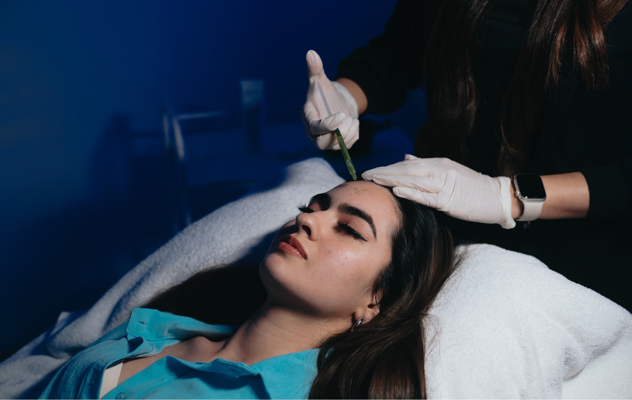 Chemical Peels vs. Facials: They’re Not the Same Thing